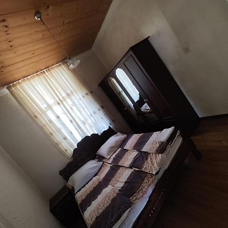 Chveni Ezo Hotell Ambrolauri Exteriör bild