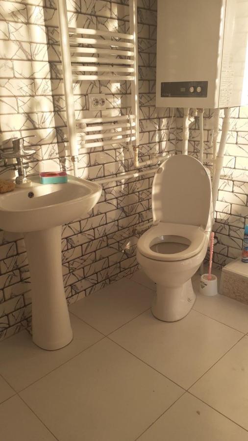 Chveni Ezo Hotell Ambrolauri Exteriör bild