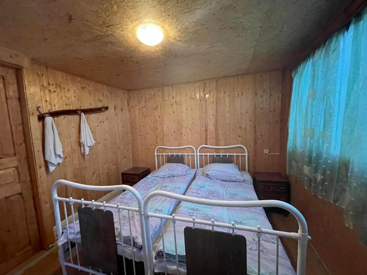 Chveni Ezo Hotell Ambrolauri Exteriör bild