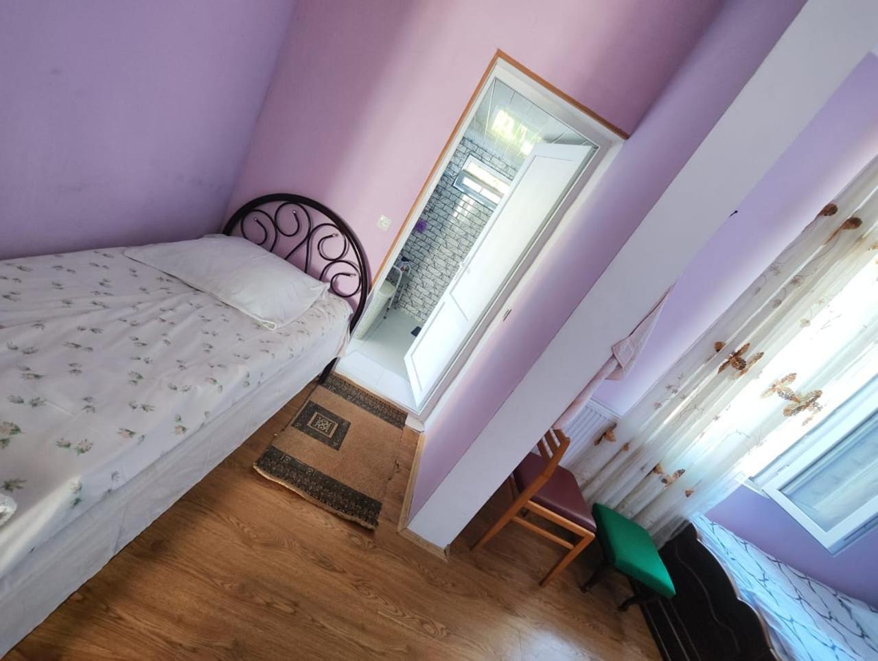 Chveni Ezo Hotell Ambrolauri Exteriör bild