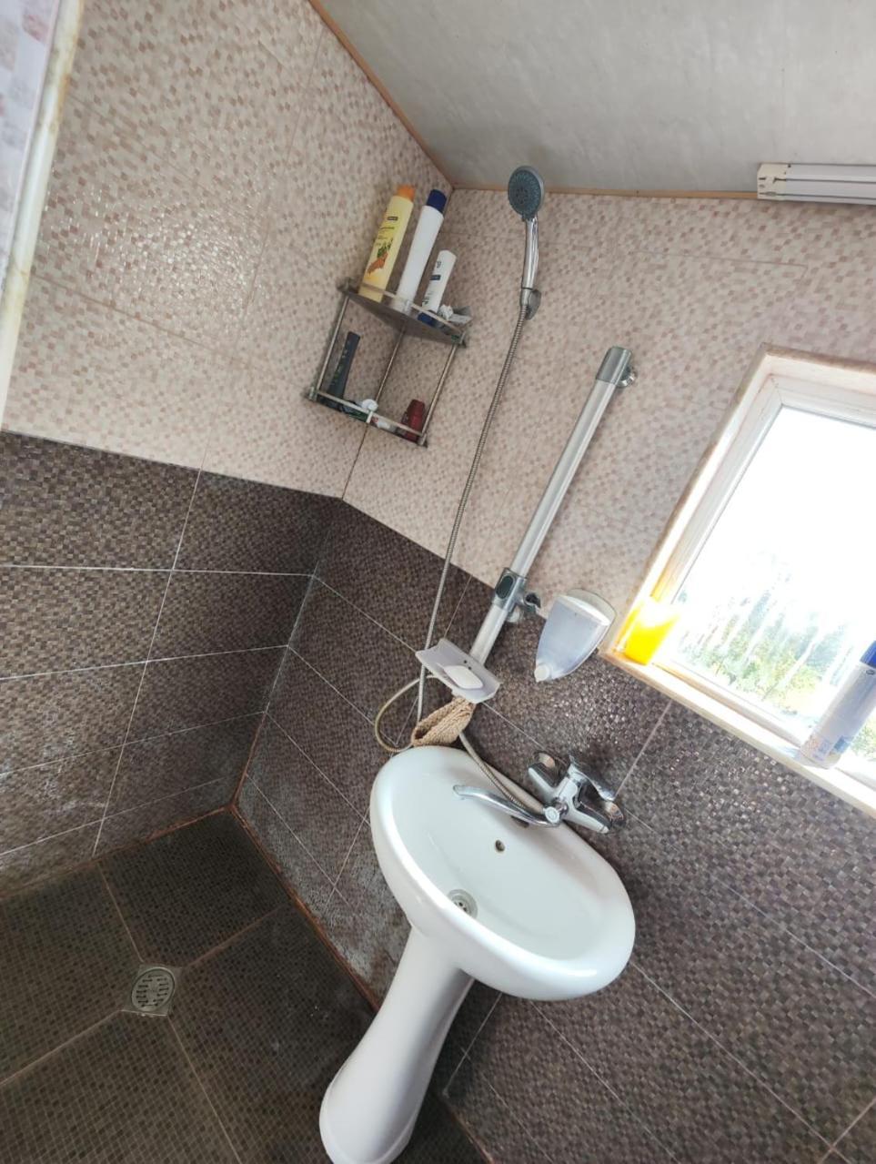 Chveni Ezo Hotell Ambrolauri Exteriör bild