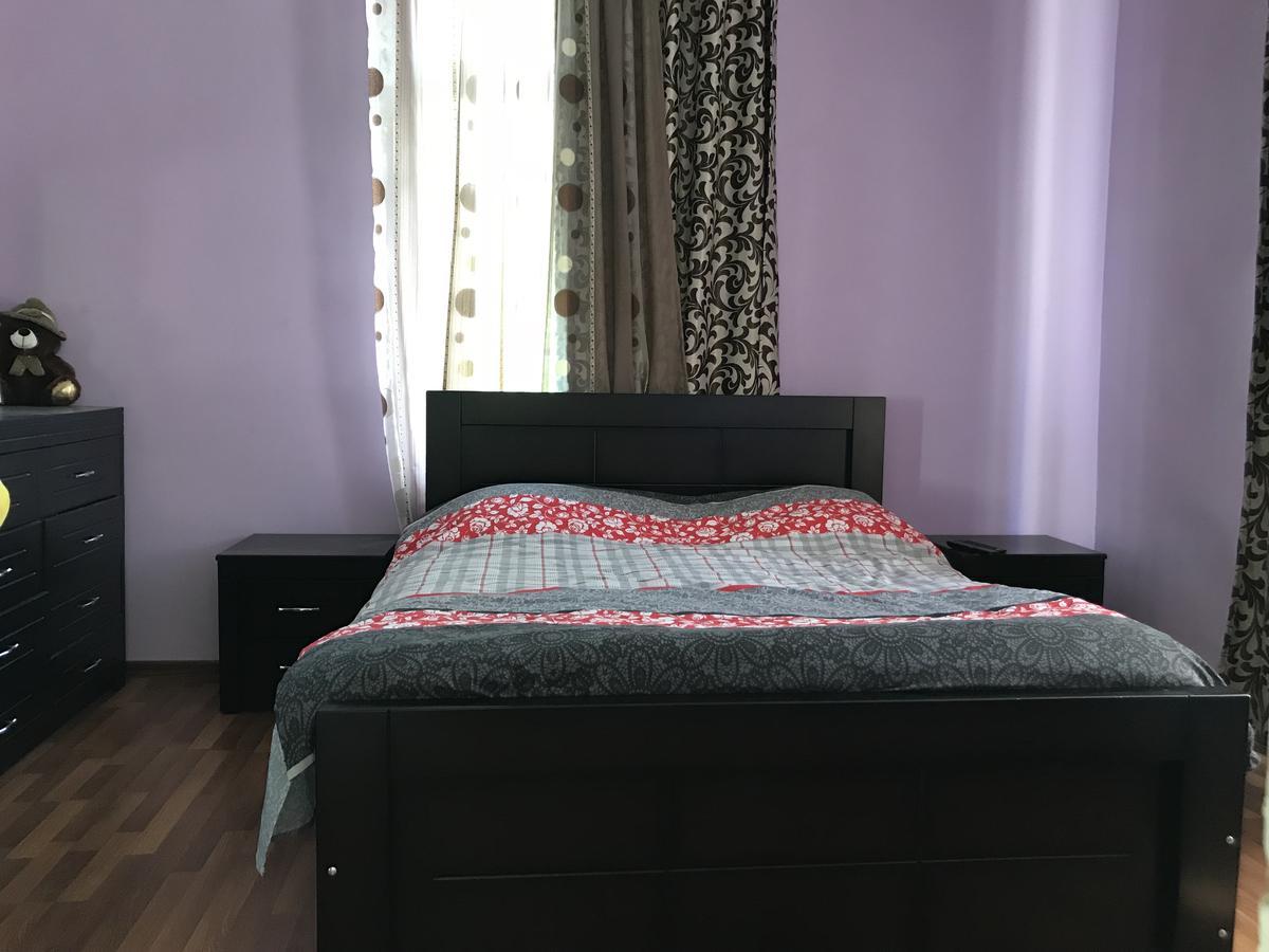 Chveni Ezo Hotell Ambrolauri Exteriör bild