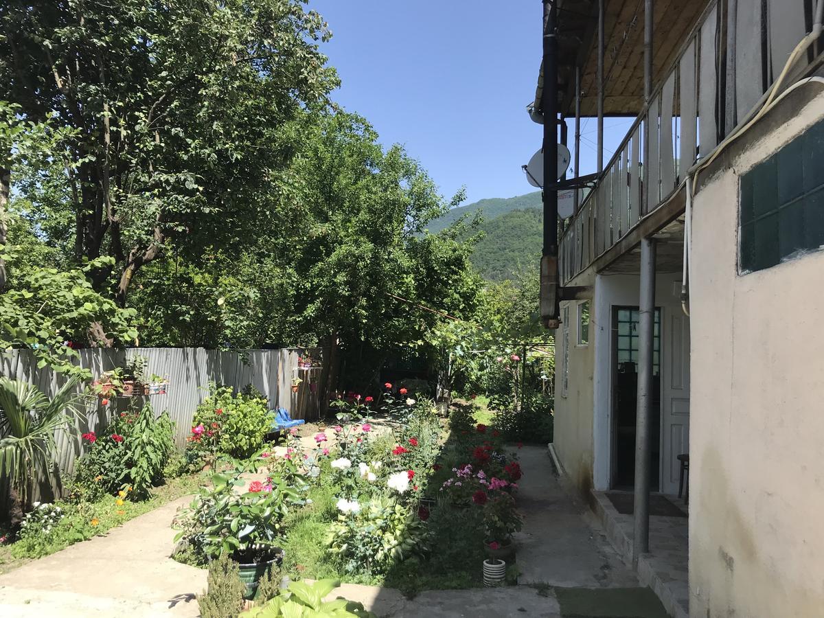 Chveni Ezo Hotell Ambrolauri Exteriör bild